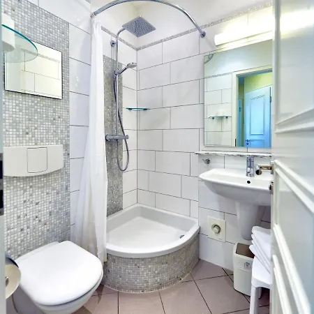 Lägenhet Strandeck In - Wg 1 Mit Meerblick, Terrasse, Wintergarten *