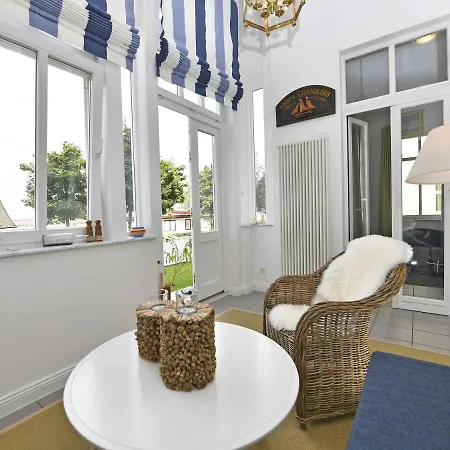 Strandeck F 662 Wg 1 Mit Meerblick, Terrasse, Wintergarten * Binz